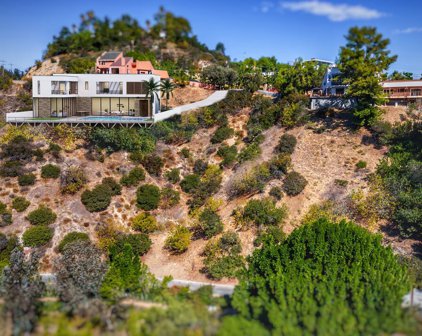 2811  Benedict Canyon Dr, Beverly Hills