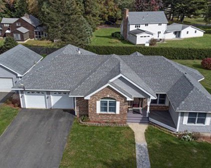 6 Kozera Ave, Hadley