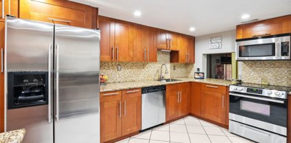 6675 Racquet Club Dr Unit #186, Lauderhill