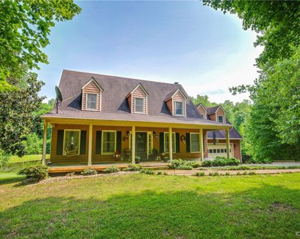 4465 Cosby Road, Powhatan