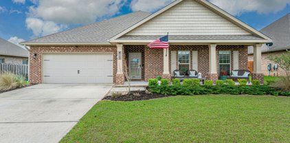 417 Chickadee Street, Crestview