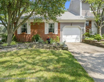 11 Oak Lane, Eatontown
