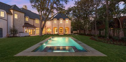 2445 Pine Valley Court, Houston