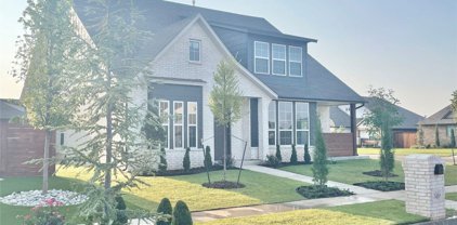 2000 Aminas Way, Yukon