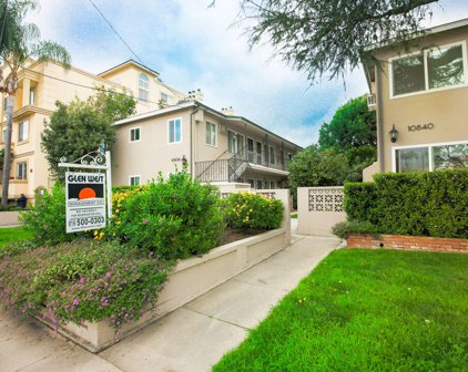 10834  Bloomfield St, North Hollywood