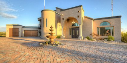 4620 E Swans Nest, Tucson