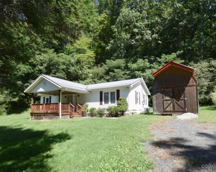 51 Spicewood  Lane, Bakersville