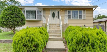 28 Curren Street, Hazlet