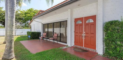 8272 Nw 36th St, Sunrise