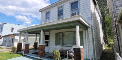 1112 Farmer Street, Petersburg