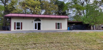 700 N Greenville Hwy, Mineola