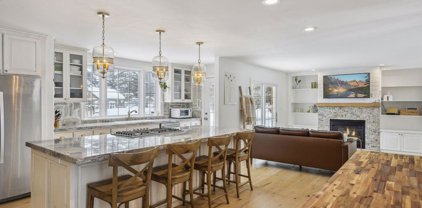900 Upper Cove Road, Minnetrista