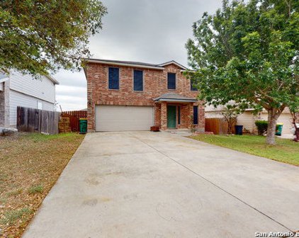 9018 Granberry Pass, Universal City