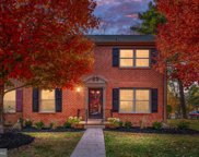 6027 Queenston St, Springfield image