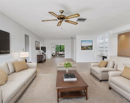 6419 Hitchin Post Way, Delray Beach