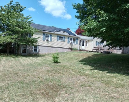 260 Maple Street, East Longmeadow