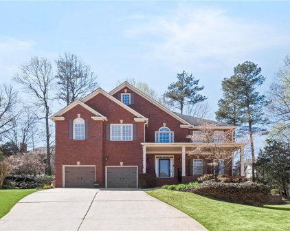 6040 Dumont Trace, Roswell