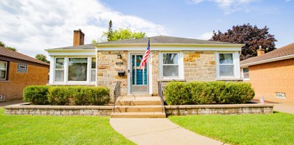 2112 Suffolk Avenue, Westchester