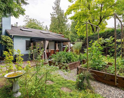 1621 Peters Road, North Vancouver