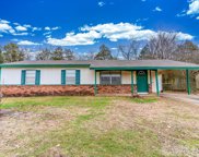 802 N Holly, Searcy image