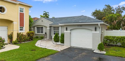 11761 Nw 12th St, Pembroke Pines