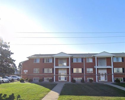 8230 CRESTVIEW Unit A5, Sterling Heights