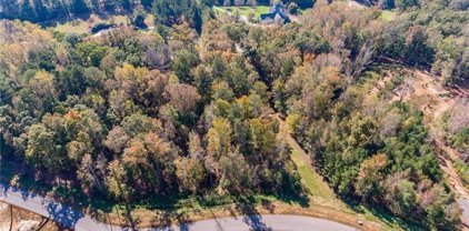 545 Lost River Bend, Milton