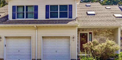 31 Maria Court, Holmdel