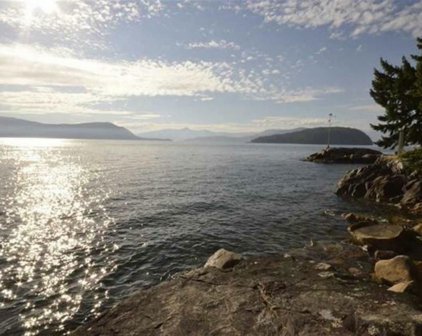3 Strip Creek Landing, West Vancouver