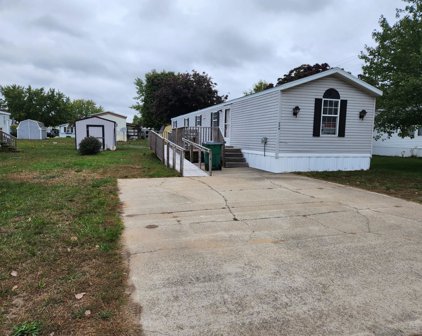 204 Oak Court, Muskegon