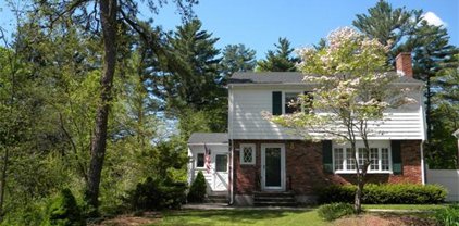 12 Castle Rd, Wayland
