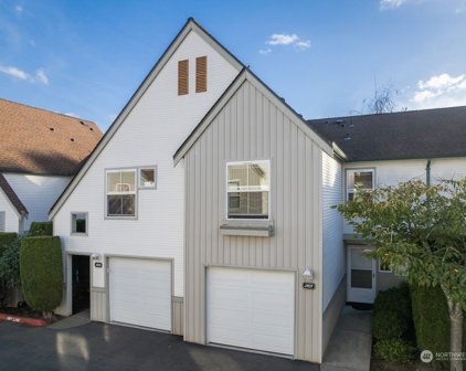 6611 S 238th Place Unit #J107, Kent