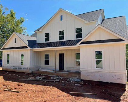 331 Meadow Lake Terrace, Hoschton