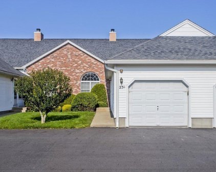 25 Castle Hills Rd Unit C, Agawam