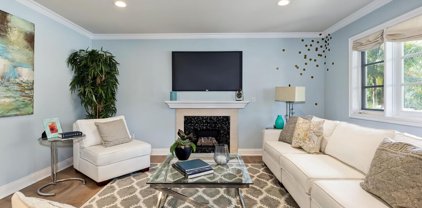 11842  Darlington Ave Unit 101, Los Angeles