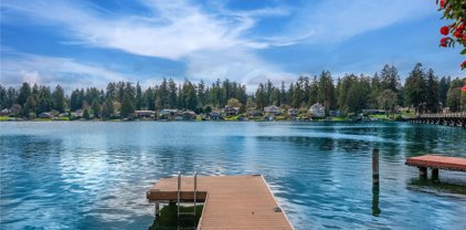 7236 Interlaaken Drive SW, Lakewood