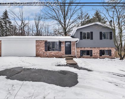 540 N CASS LAKE, Waterford Twp