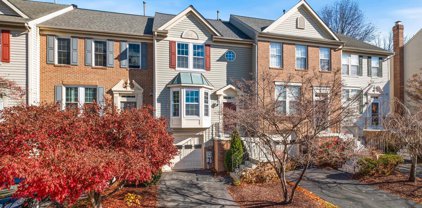 20281 Waters Row Ter, Germantown