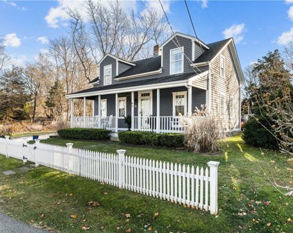 13 Martha Road, North Kingstown