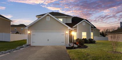 29 Eakins Ln, Martinsburg