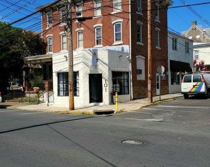 103 N Main St, Ambler