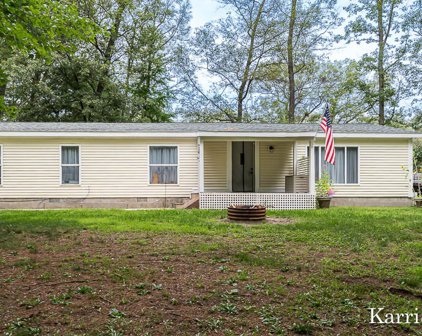 226 E Forest Park Road, Twin Lake