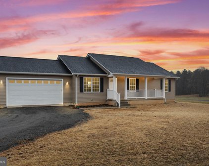7446 Pine Stake Rd, Culpeper