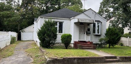 431 Cornell Avenue, Rockville Centre