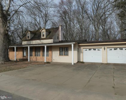 74 Mill St, Medford