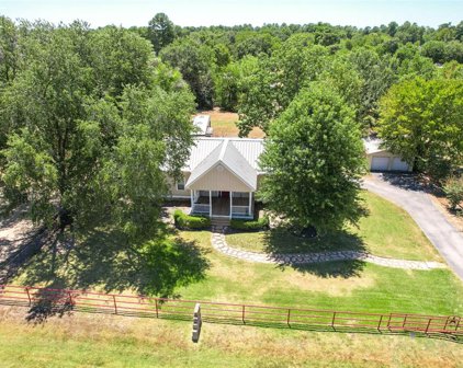 14019 Hirschfield Road, Tomball