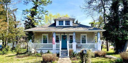 453 Forepeak Avenue, Beachwood
