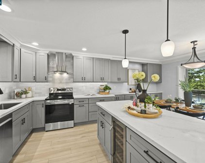 1940 Skycrest Dr 6, Walnut Creek