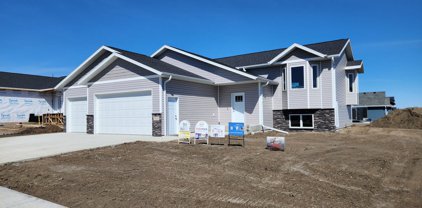 5301 Titanium Drive, Bismarck