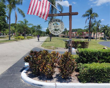 213 Buttonwood Circle Unit D, Seminole